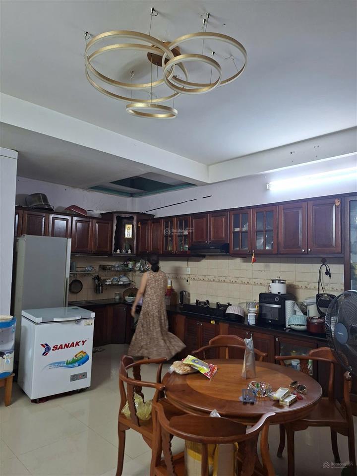 Bán nhà thống nhất phường 11 gò vấp, dt 5x17 cn 82m2 trệt 3 lầu