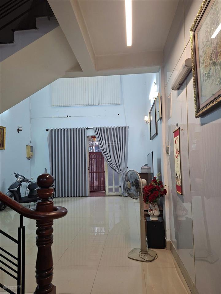Bán nhà thống nhất phường 11 gò vấp, dt 5x17 cn 82m2 trệt 3 lầu