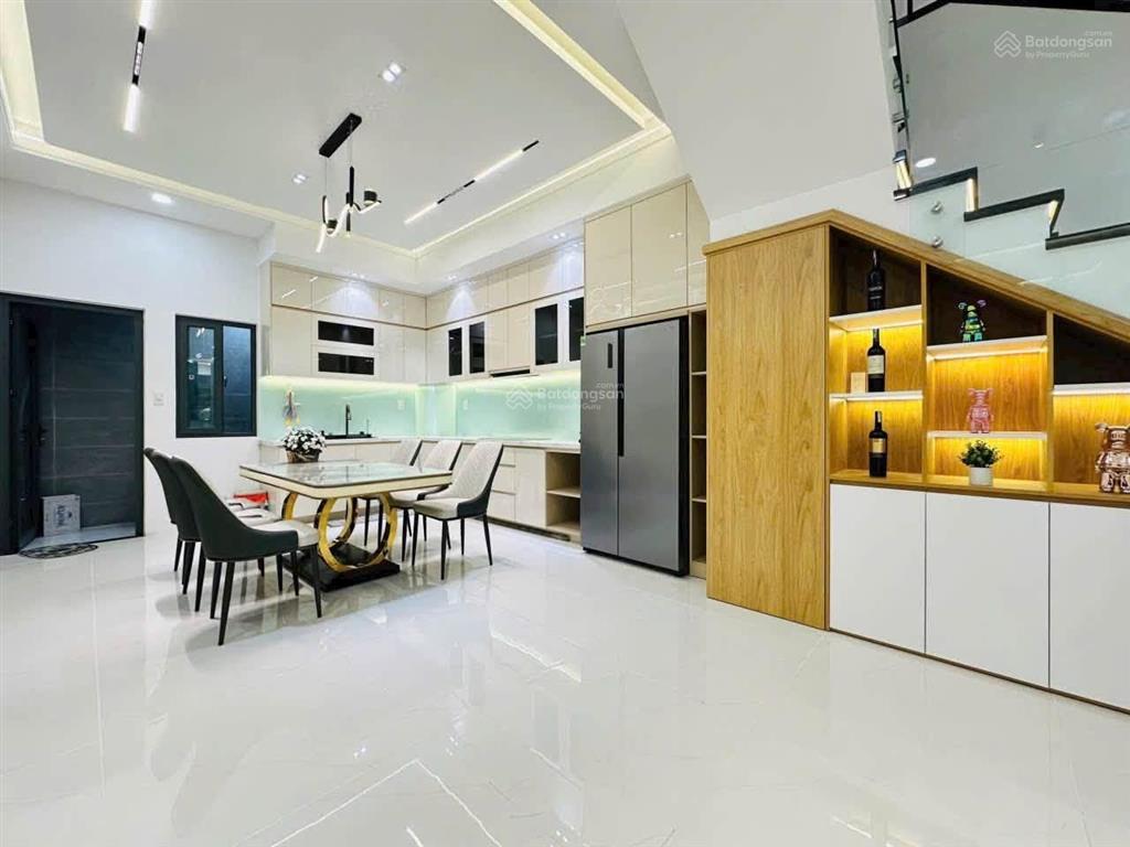 Bán nhà gò vấp đường quang trung phường 10 dt 4,5x15 đúc 2 lầu mới