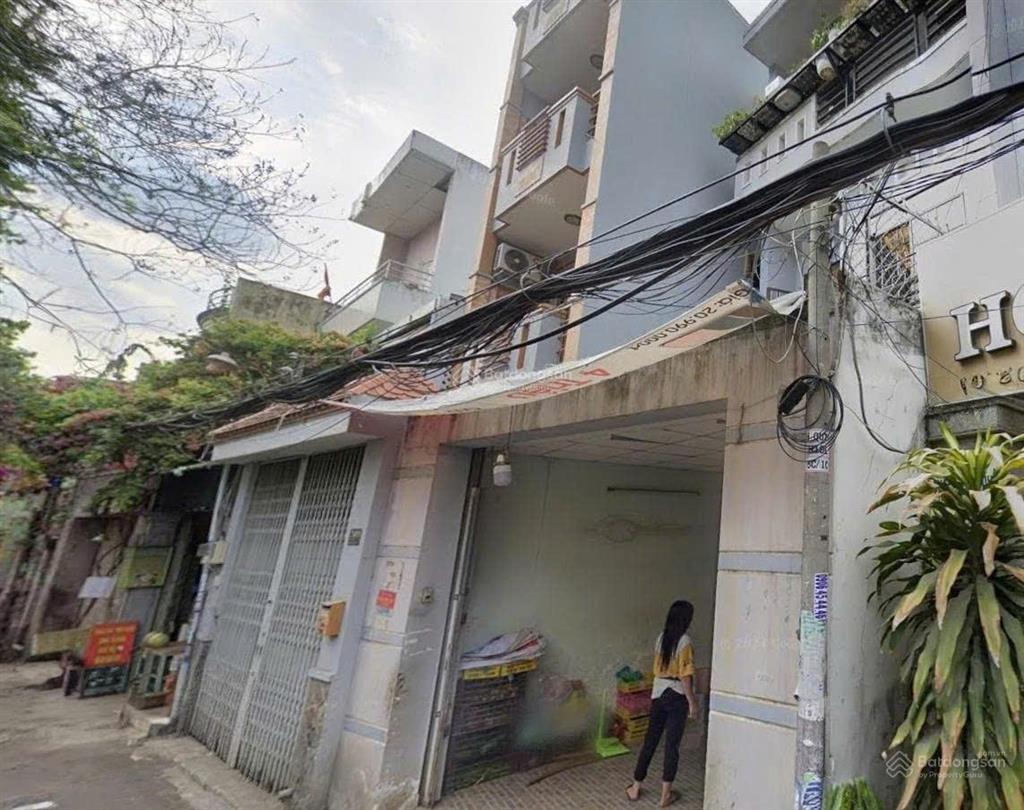 Bán nhà hxh thống nhất p.10, dt 5x16 đúc 3 tầng gần ngã 4 quang trung và thống nhất 100m