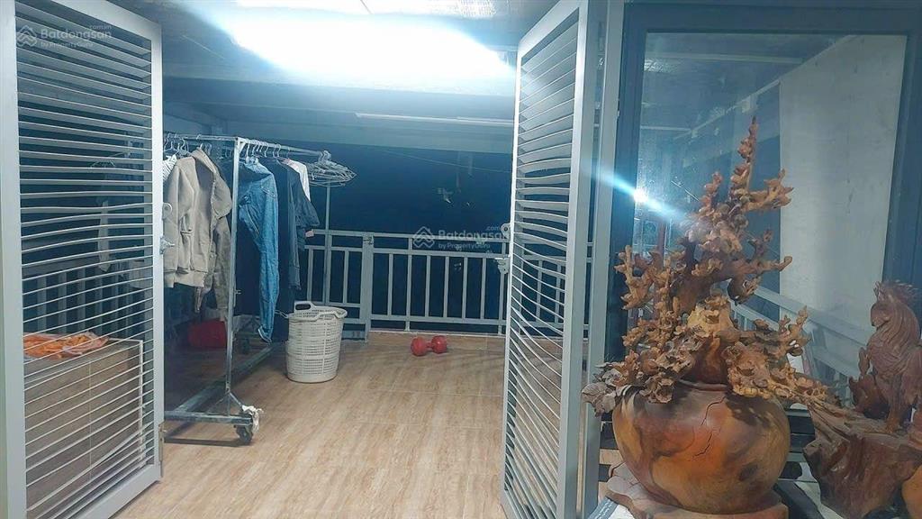 Bán nhà riêng tại đường 4  lò lu, q9, hcm, dt 48m2, gồm 2pn, 2wc