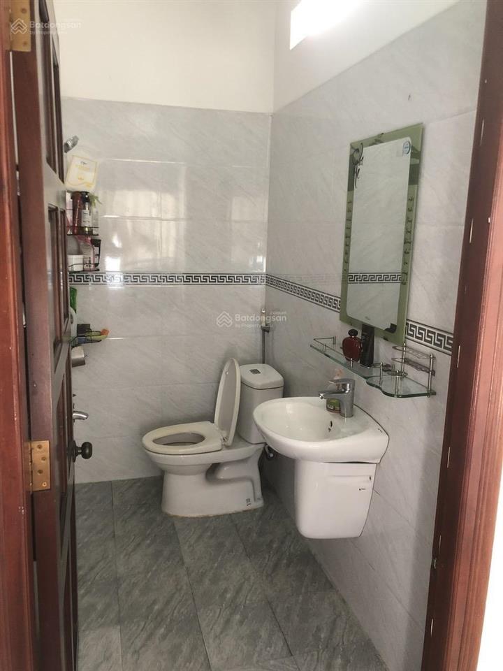 Bán nhà riêng tại đình phong phú, giá ưu đãi 7,9 tỷ, 82 m2, 3pn, 2wc