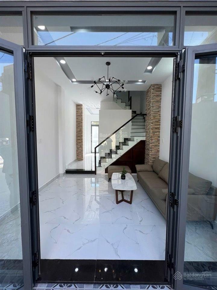 Bán nhà có dòng tiền tại lò lu, 5,9 tỷ, 52 m2, 3pn, 3wc, hàng hiếm tại quận 9