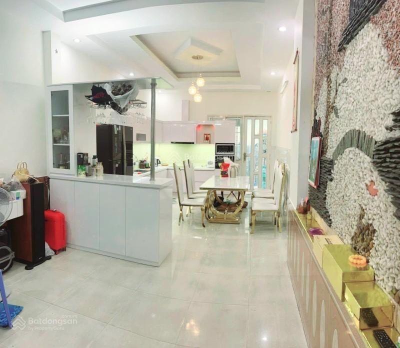 Nhà 4 tầng hxh quang trung 80m2 chỉ 8.x tỷ gần vincom.