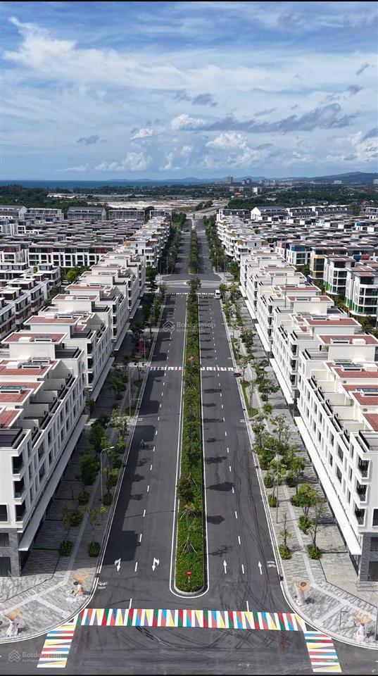 Shophouse nợ ngân hàng cần cắt lỗ một nửa gấp 0926 168 ***