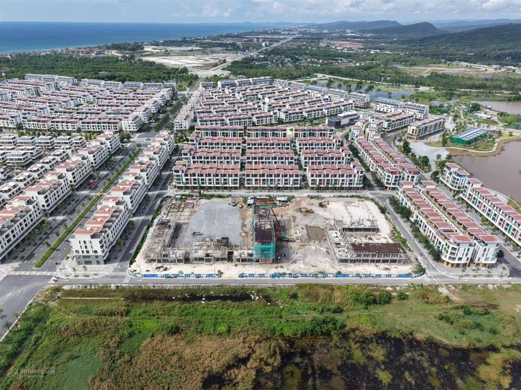 Shophouse nợ ngân hàng cần cắt lỗ một nửa gấp 0926 168 ***