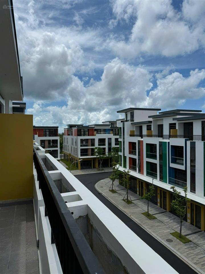 Shophouse nợ ngân hàng cần cắt lỗ một nửa gấp 0926 168 ***