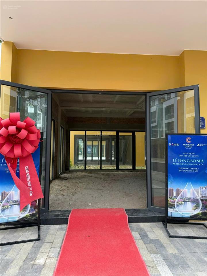Shophouse nợ ngân hàng cần cắt lỗ một nửa gấp 0926 168 ***