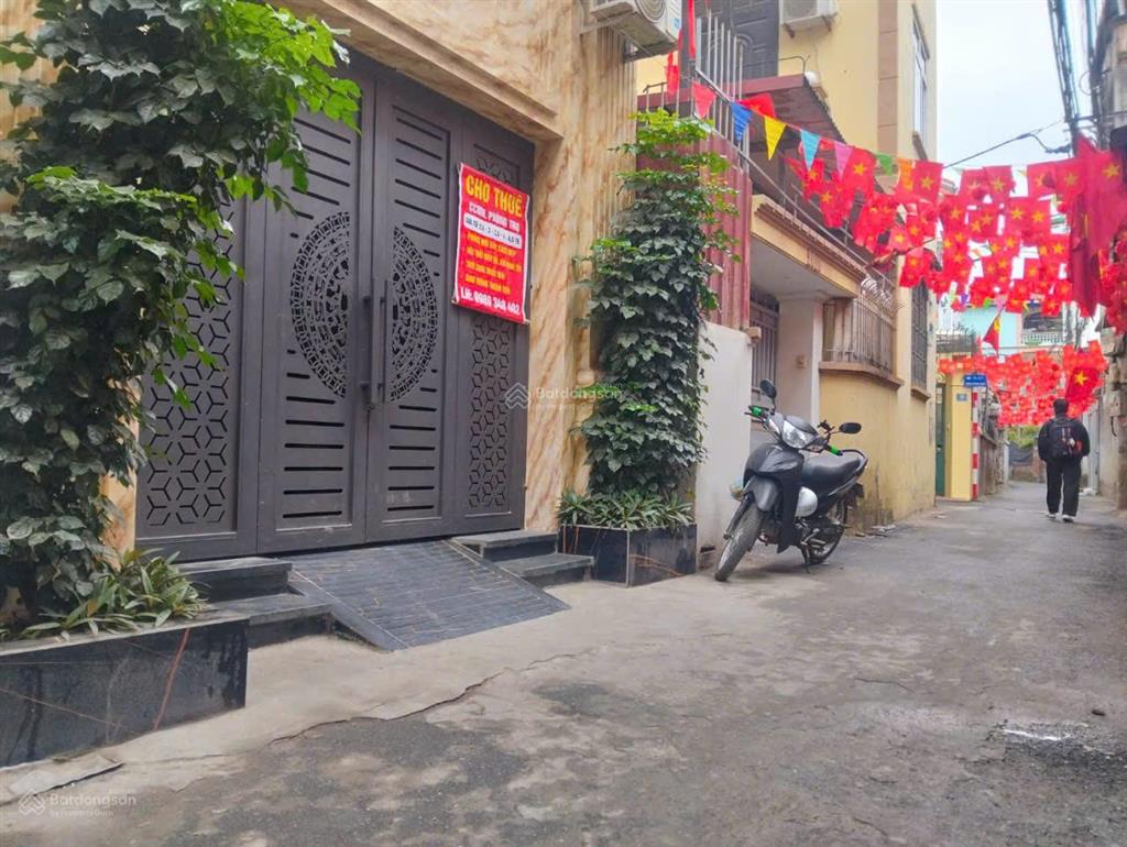 Tòa ccmn 69/72m2 x 7 tầng, phố phương canh, ô tô đỗ cửa đối diện đh đông á và cao đẳng fpt