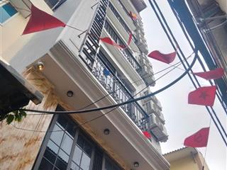 Tòa ccmn 69/72m2 x 7 tầng, phố phương canh, ô tô đỗ cửa đối diện đh đông á và cao đẳng fpt