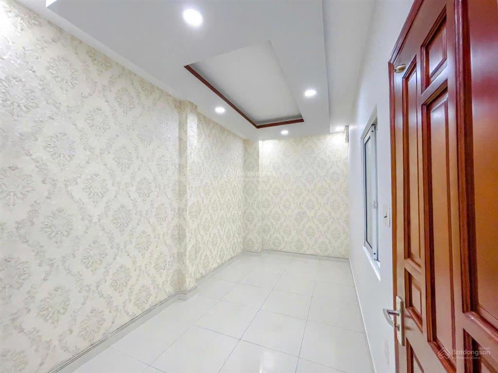 Bán nhà mặt phố tại 187 hà huy giáp, 17 tỷ, 102m2, chính chủ view đẹp