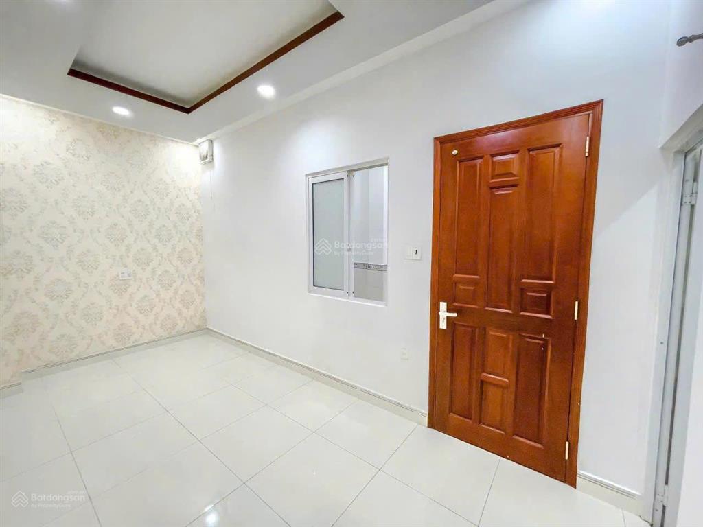 Bán nhà mặt phố tại 187 hà huy giáp, 17 tỷ, 102m2, chính chủ view đẹp