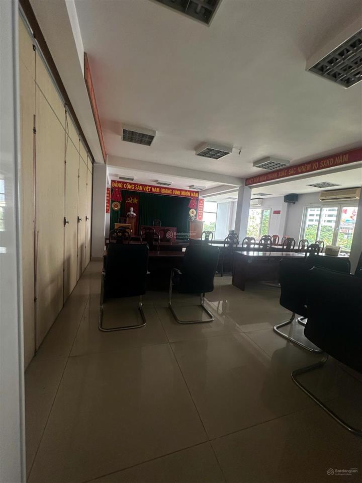 Cho thuê mặt bằng kinh doanh tân bình ngay sân bay, vị trí đẹp, di chuyển thuận lợi
