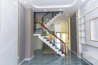 Bán nhà thủ dầu một, 120m2, đường xe hơi, gần bệnh viện hoàn mỹ