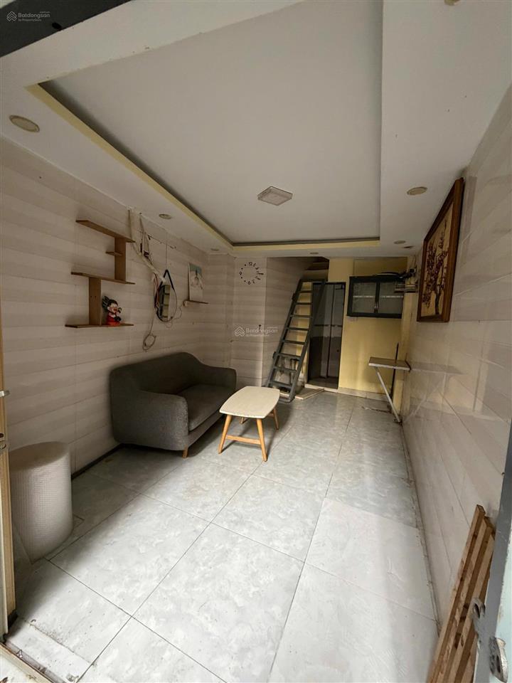 Bán nhà riêng tại cmt8 q3 hàng hiếm giá 2,4 tỷ, 15,2 m2