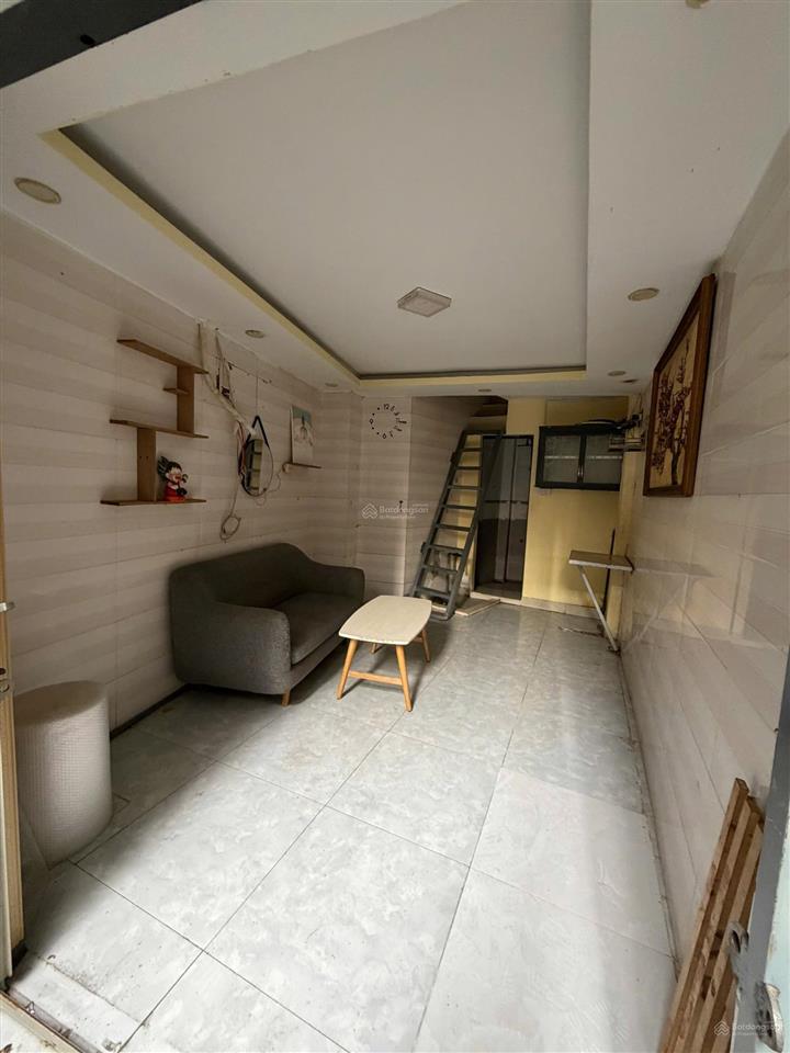 Bán nhà riêng tại cmt8 q3 hàng hiếm giá 2,4 tỷ, 15,2 m2