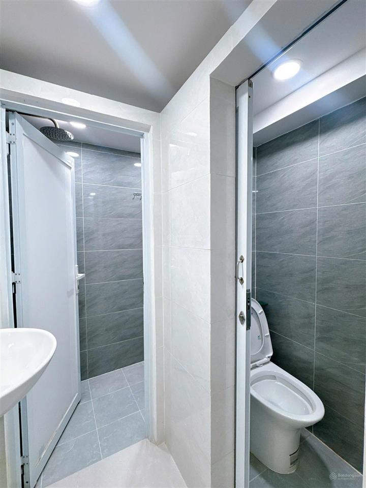 Bán nhà tại tăng bạt hổ, 4,7 tỷ, 23,9 m2, giá cực ngon