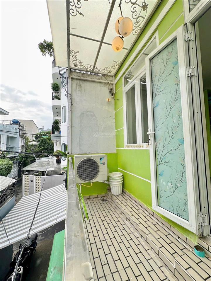 Hàng thơm  hẻm 3m  41.1m2  4.68 tỷ tl  đối diện citylnad  2 tầng  2pn, 2wc