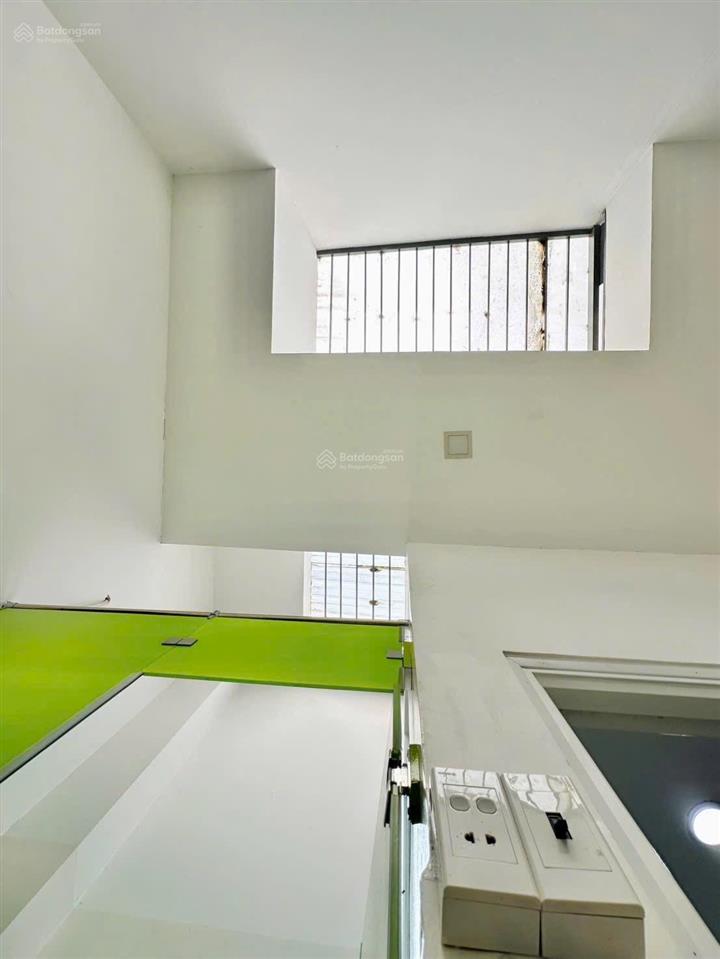 Hàng thơm  hẻm 3m  41.1m2  4.68 tỷ tl  đối diện citylnad  2 tầng  2pn, 2wc