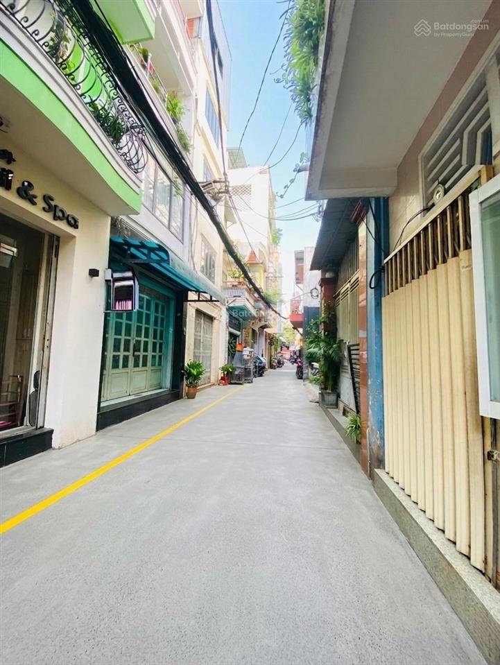 Rẻ nhất quận 1  hẻm 3m thoáng sát mt trần hưng đạo, đối diện khách sạn pull man. 42m2 đất