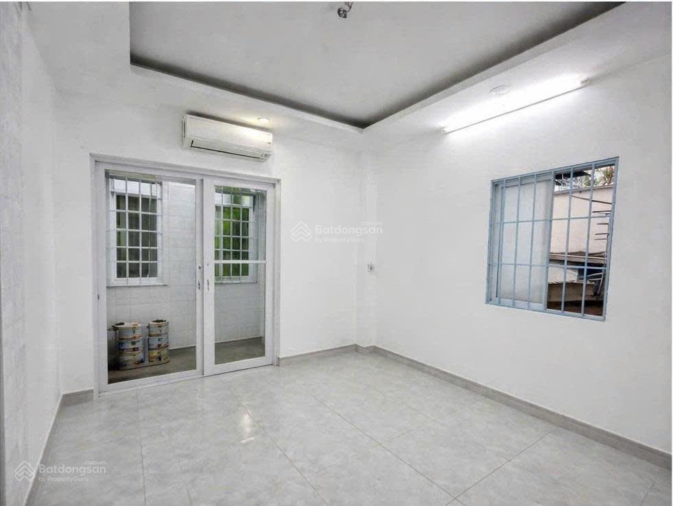 Hiếm!! nhà hẻm 3.5m bùi thị xuân, quận 1. chỉ nhỉnh 4 tỷ