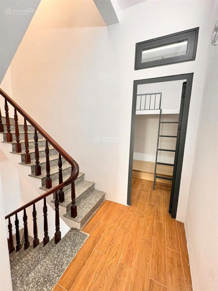 Chdv duplex 9pn dòng tiền 40tr/tháng  ngay nguyễn thị minh khai, quận 1