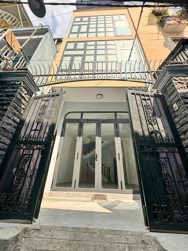 Chdv duplex 9pn dòng tiền 40tr/tháng  ngay nguyễn thị minh khai, quận 1