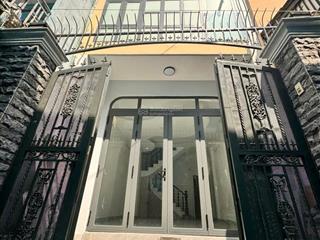 Chdv duplex 9pn dòng tiền 40tr/tháng  ngay nguyễn thị minh khai, quận 1