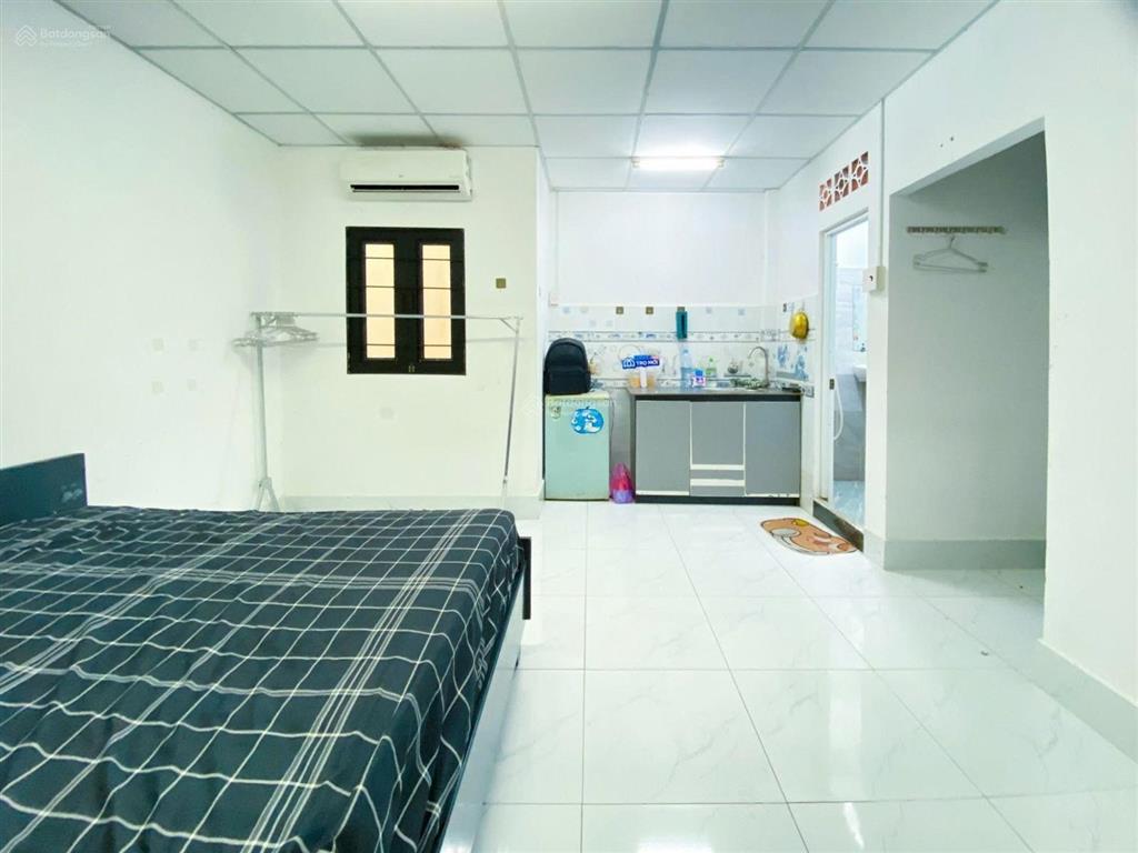 Cực ngon quận 1!! sát mt cô giang thông sang trần hưng đạo  ngang nở hậu 5.2m. tổng 40m2 đất ở