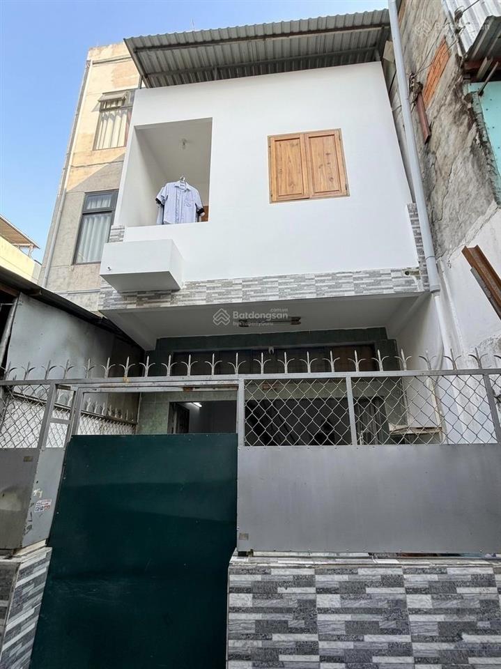 Cực ngon quận 1!! sát mt cô giang thông sang trần hưng đạo  ngang nở hậu 5.2m. tổng 40m2 đất ở