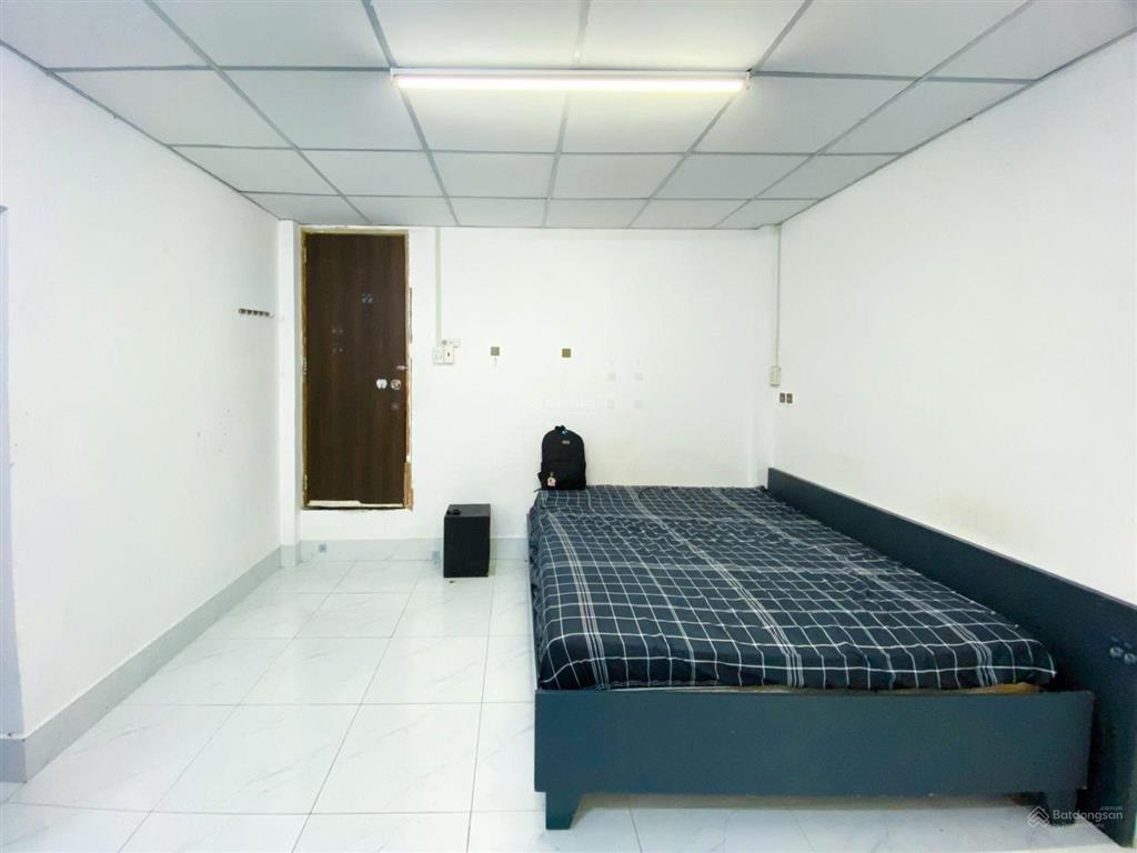 Cực ngon quận 1!! sát mt cô giang thông sang trần hưng đạo  ngang nở hậu 5.2m. tổng 40m2 đất ở