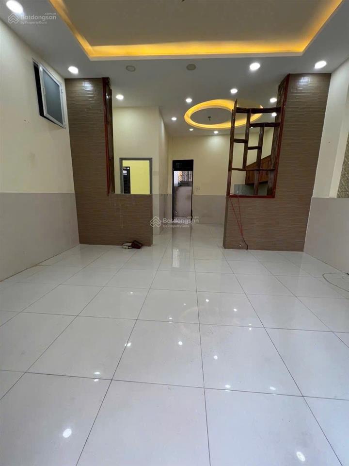 Sốc!! ngang 7m  ngay hẻm oto hồng bàng, quận 6  70m2 đất (7x10m)  3 tầng, 5pn  giá chỉ 83tr/m2