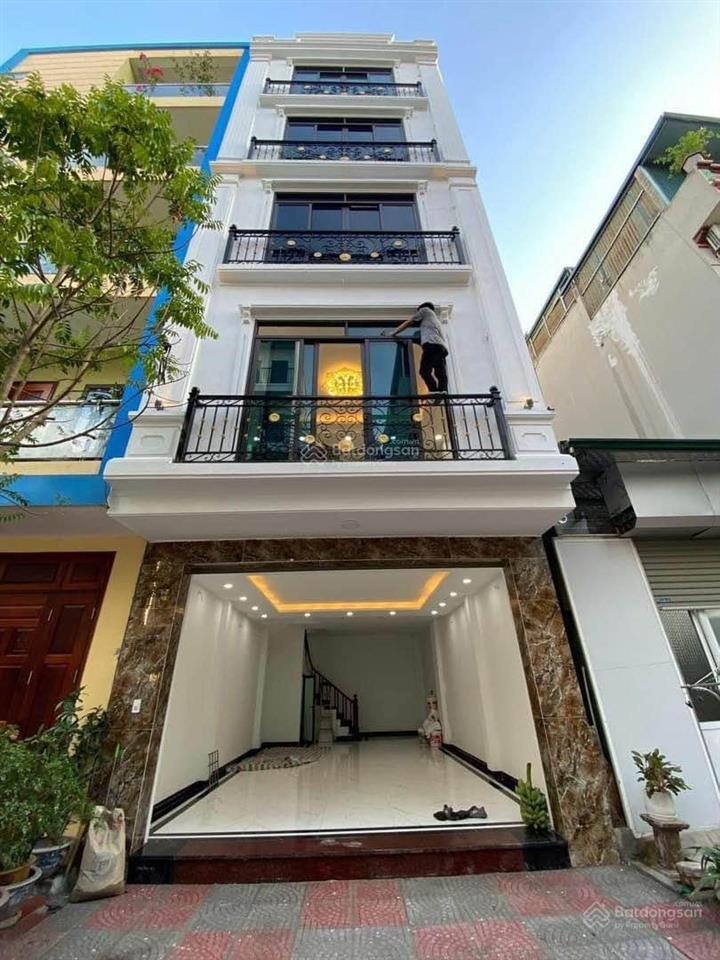 Nhà nguyên căn ngõ 22 trung kính rộng 48m2 xây 5,5 tầng, ô tô đỗ cửa, văn phòng, kinh doanh