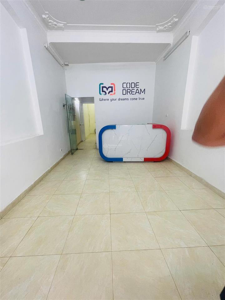 Nhà nguyên căn ngõ 22 trung kính rộng 48m2 xây 5,5 tầng, ô tô đỗ cửa, văn phòng, kinh doanh