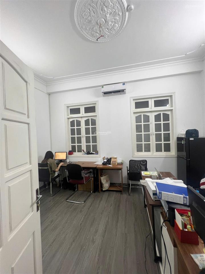 Nhà phân lô đường trung yên 11 rộng 65m4 xây 4 tầng mặt tiền 5m vỉa hè rộng oto đỗ cửa
