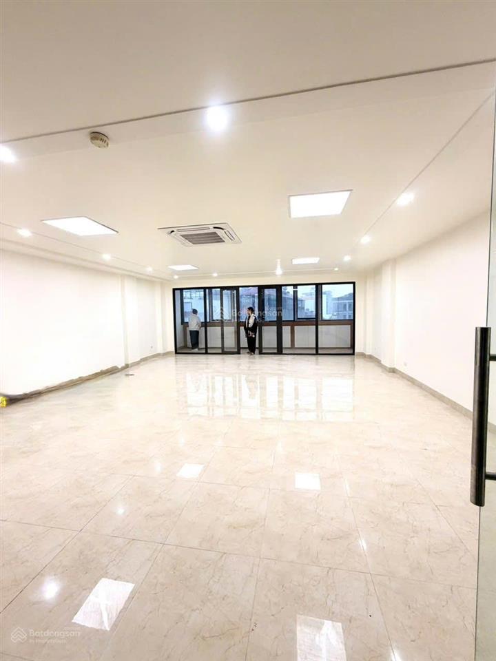 Sàn văn phòng 100m2 tại lê đức thọ giá thuê 9tr/tháng.