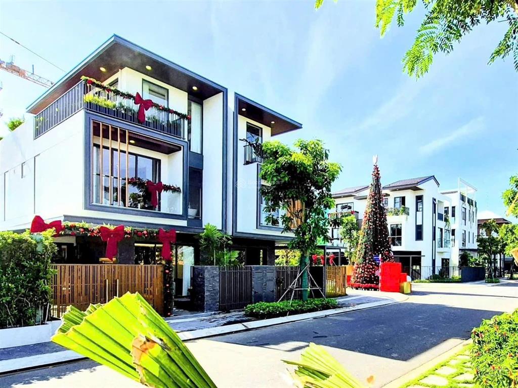 Chỉ cần 595 triêu sở hữu căn nhà phố 1 trêt 2 lầu, không cần trả gốc & lãi 24 tháng.  0933 866 ***