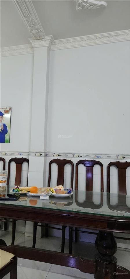 Nhà chính chủ cần bán gấp 2 mặt tiền hẻm, thông nguyễn văn quá và ql1a, giá 3tỷ6