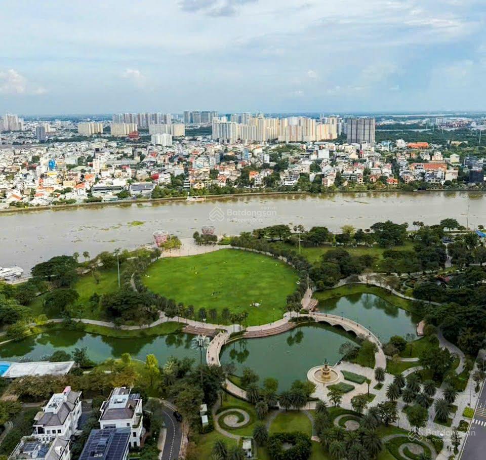 Vinhomes central park bán căn hộ tháp landmark 81 với 3 phòng ngủ view sông có sổ hồng