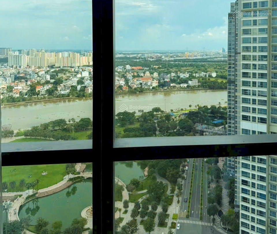 Vinhomes central park bán căn hộ tháp landmark 81 với 3 phòng ngủ view sông có sổ hồng