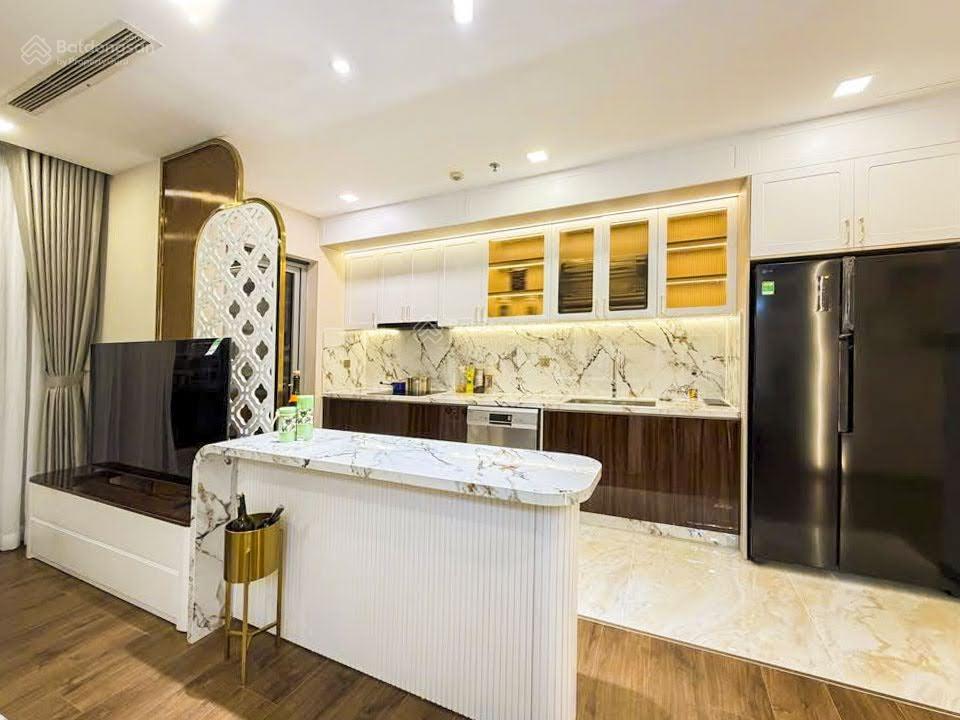 Vinhomes central park bán căn hộ tháp park 3 với 3 phòng ngủ nội thất đầy đủ
