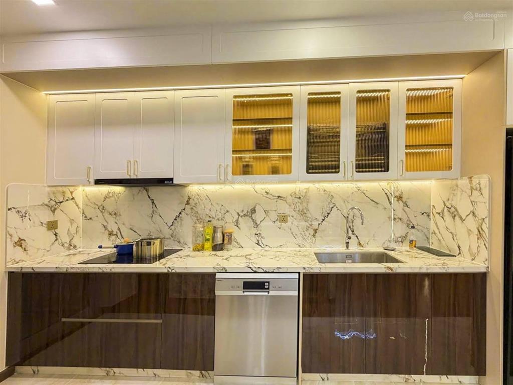 Vinhomes central park bán căn hộ tháp park 3 với 3 phòng ngủ nội thất đầy đủ