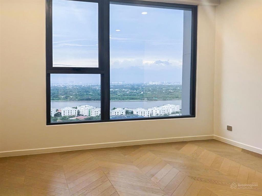 Bán căn hộ tại lumiere riverside gồm 3 phòng ngủ tầng cao view sông có sổ hồng