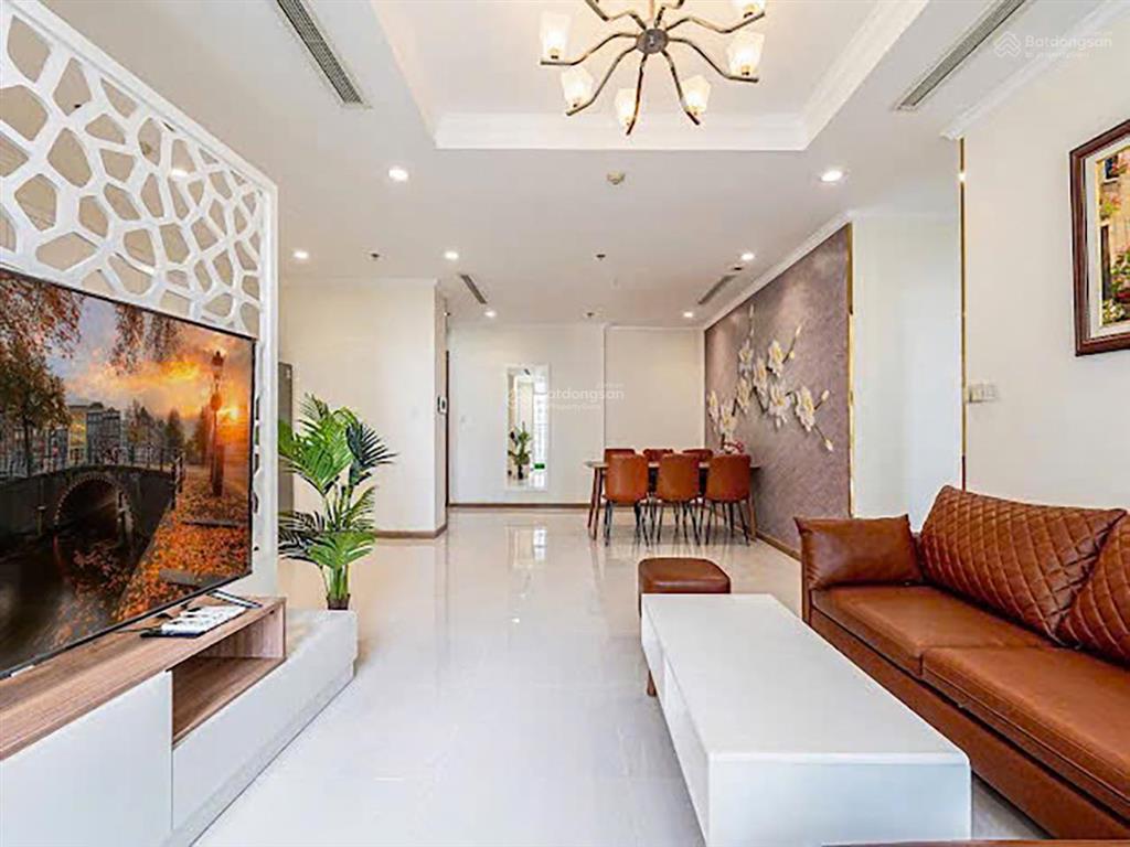 Bán căn hộ tại vinhomes central park tháp landmark 5 gồm 3 phòng ngủ view landmark 81 có sổ hồng
