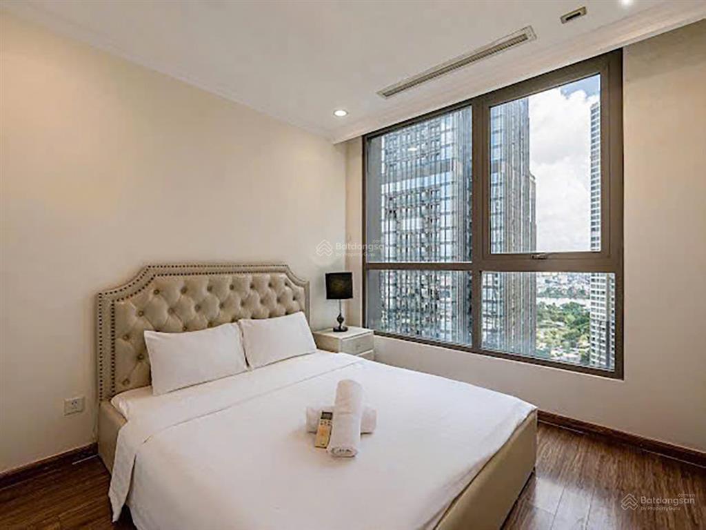 Bán căn hộ tại vinhomes central park tháp landmark 5 gồm 3 phòng ngủ view landmark 81 có sổ hồng