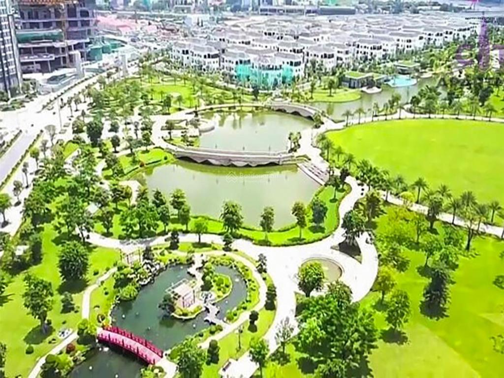 Bán căn hộ tại vinhomes central park tháp landmark 5 gồm 3 phòng ngủ view landmark 81 có sổ hồng