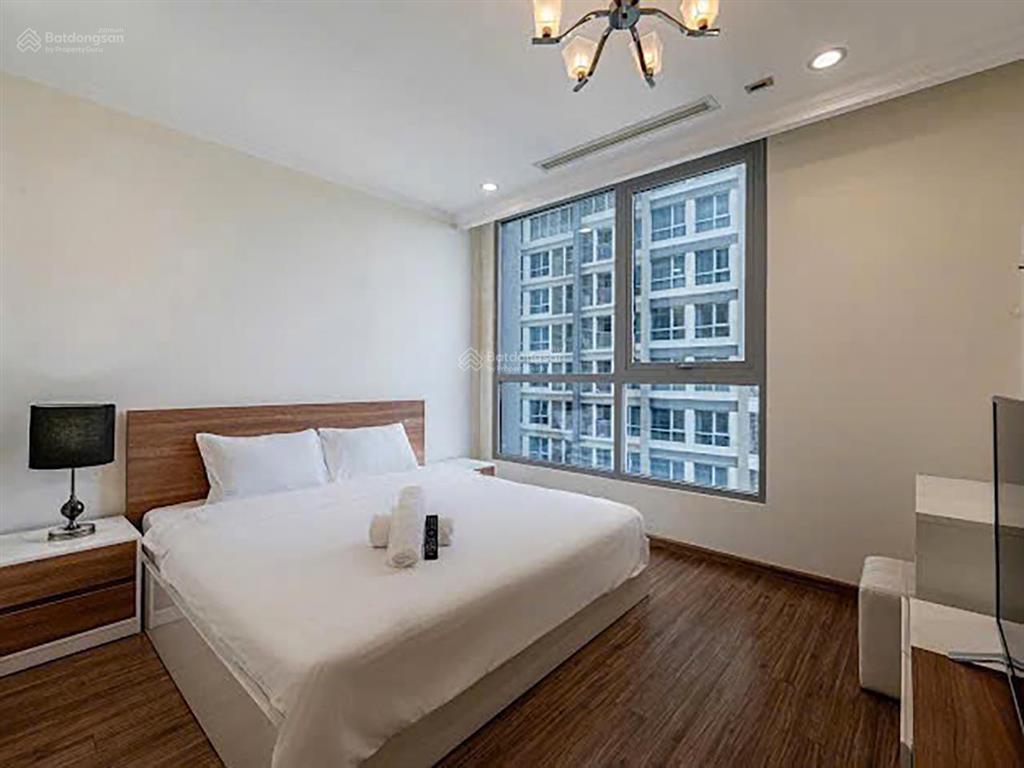 Bán căn hộ tại vinhomes central park tháp landmark 5 gồm 3 phòng ngủ view landmark 81 có sổ hồng