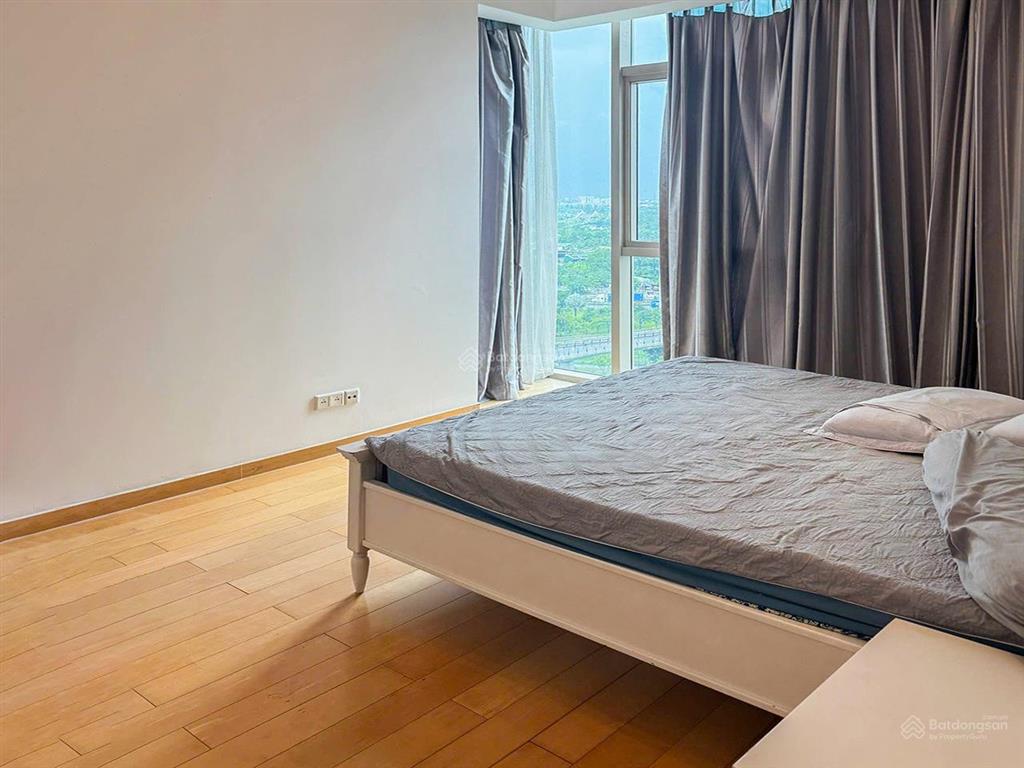 Bán căn hộ tại the vista an phú tháp t2 gồm 3 phòng ngủ view thành phố