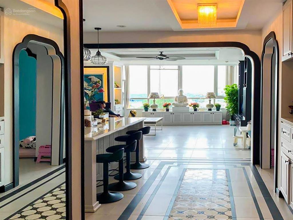 Cho thuê căn hộ tại xi riverview tháp 101 gồm 3 phòng ngủ nội thất sang trọng view sông