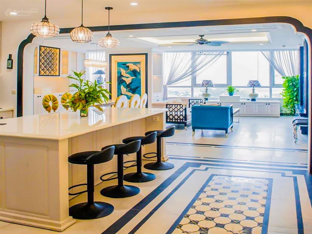 Cho thuê căn hộ tại xi riverview tháp 101 gồm 3 phòng ngủ nội thất sang trọng view sông